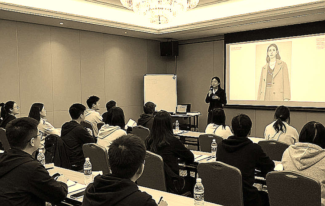 Ashmita Chaliha và câu hỏi về tiêu chuẩn kép của BWF: Khi sân cầu lông Indonesia mù mịt khói