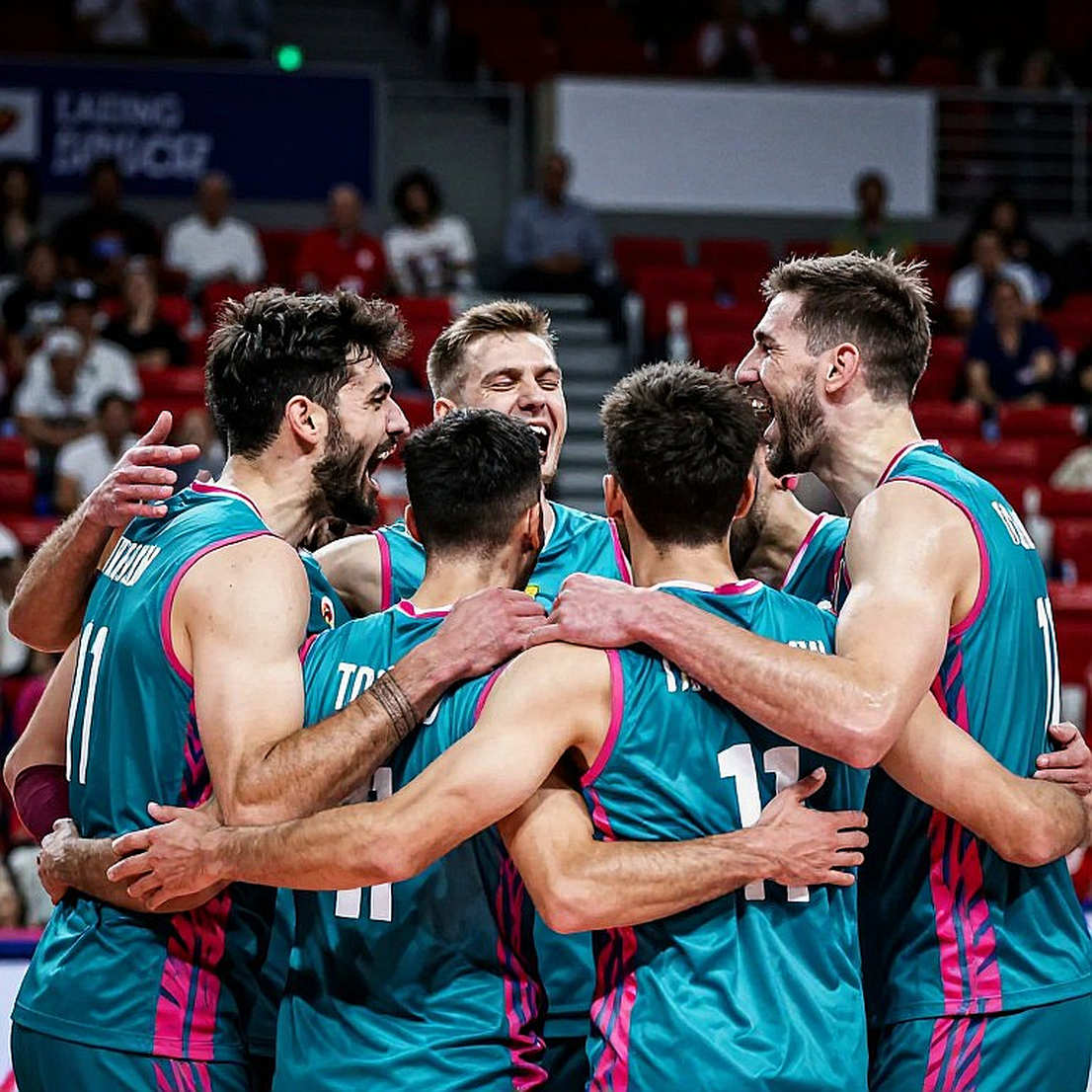 Serbia 3-1 Ba Lan: 29 điểm của Bošković và cái set 15-25 đáng nói hơn