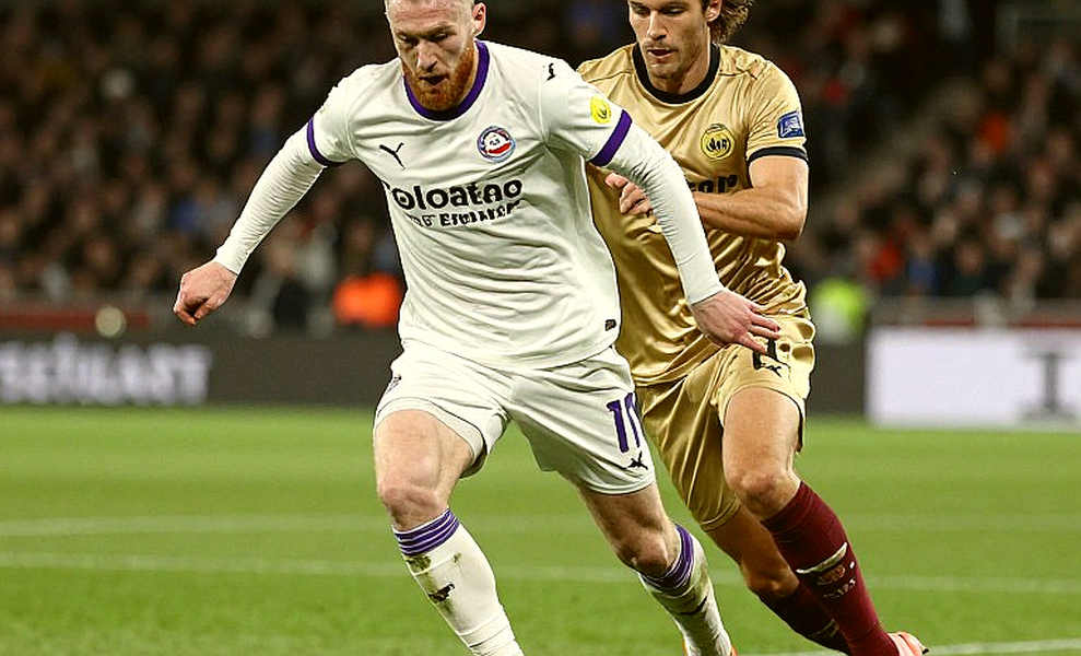 Hơn 40 phút trong phòng thay đồ Hàng Đẫy: Điều HLV Kewell thừa nhận sau trận thua Sông Lam Nghệ An Hơn 40 phút trong phòng thay đồ Hàng Đẫy: Điều HLV Kewell thừa nhận sau trận thua Sông Lam Nghệ An