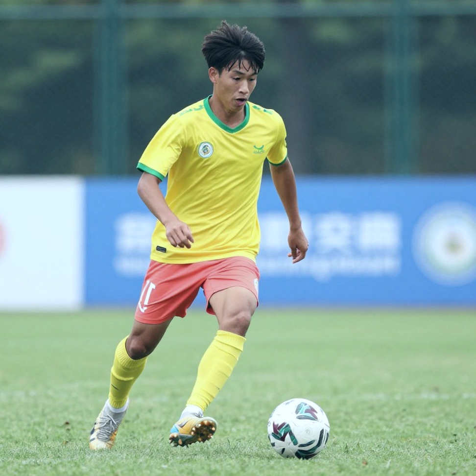 AFC Ca Ngợi Quang Hải Trước Asian Cup 2027: Tám Năm Trống Trong Hồ Sơ