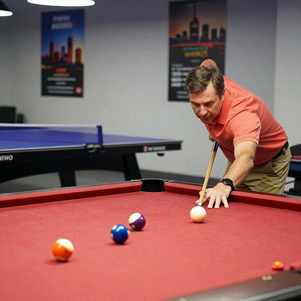 Aaron Hill lần thứ hai hạ Antoni Kowalski trong năm ngày, giành vé dự Scottish Open nhờ ba cú century