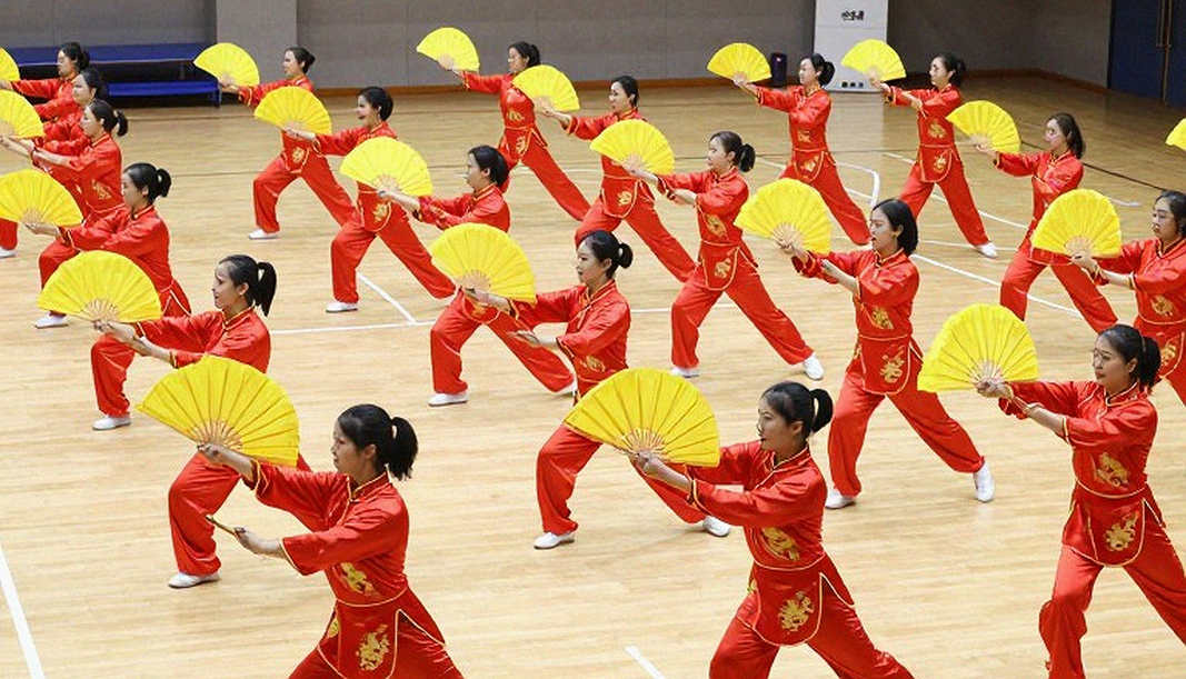 Chín chiều kích của bóng bàn hiện đại: Ghi chép từ bàn phân tích dữ liệu